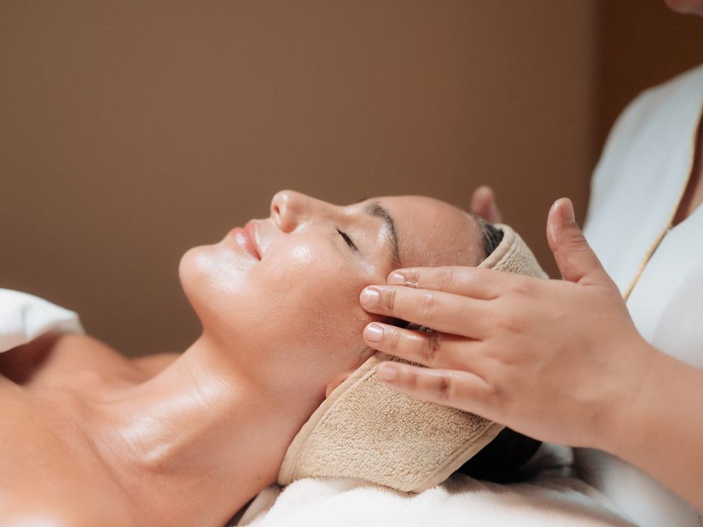 Diamond Renewal Facial treatment at Ocean Breeze Spa | Naples, FL in Naples, Florida